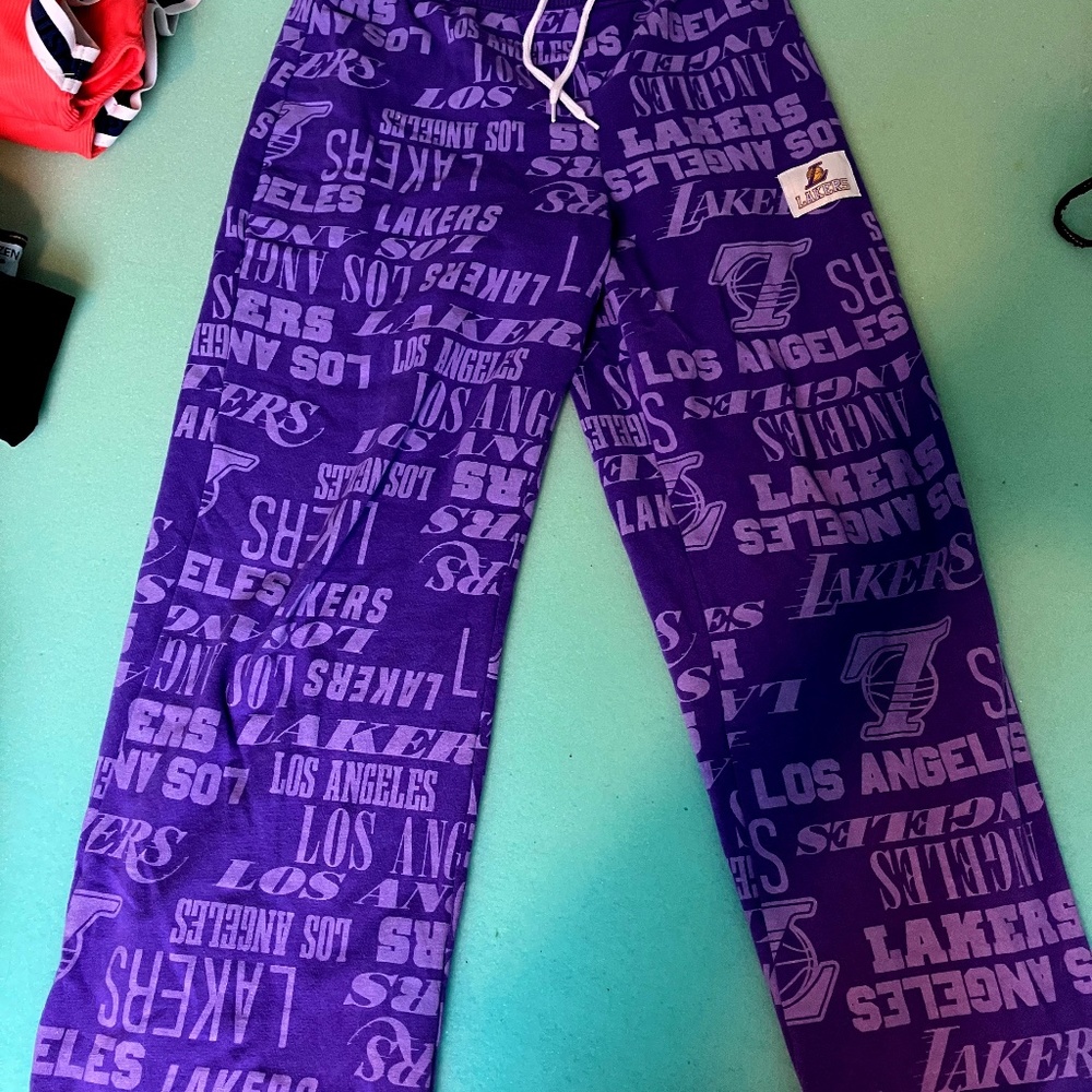 Lakers Sweatpants/Pajamas